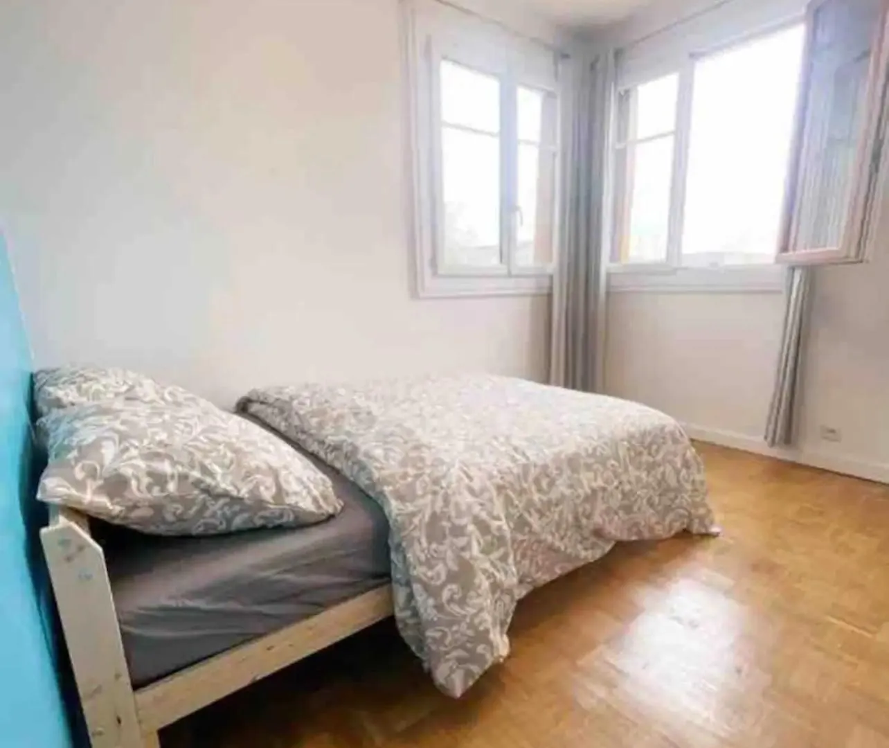 Modern 2 Bedroom Apartment Near Paris Metro, Giant Flat Screen Tv 85 Inches, Balcony, Free Parking Ivry-sur-Seine